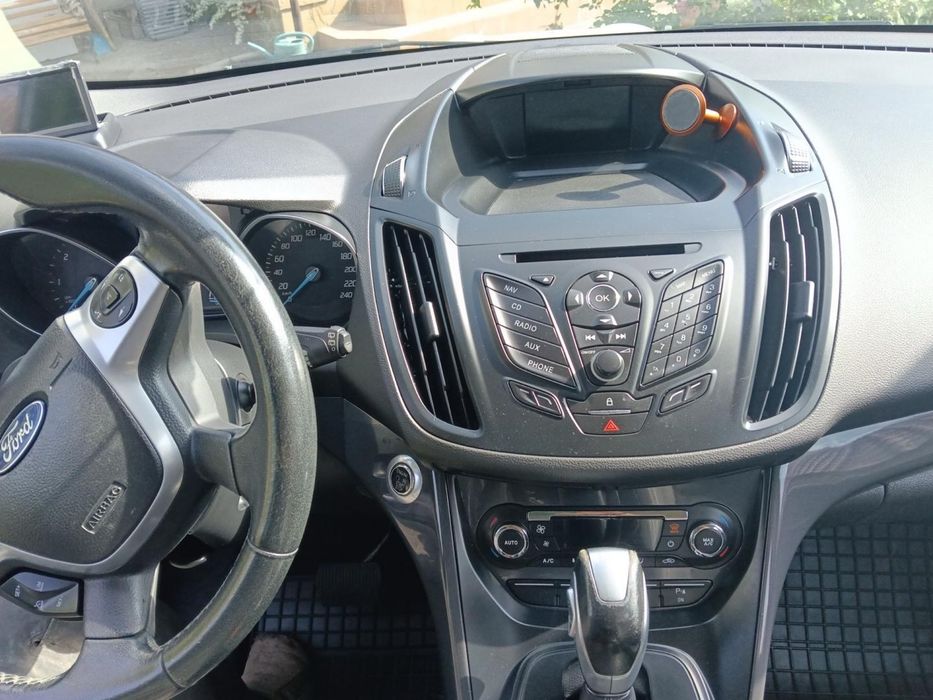 Продам Ford Kuga