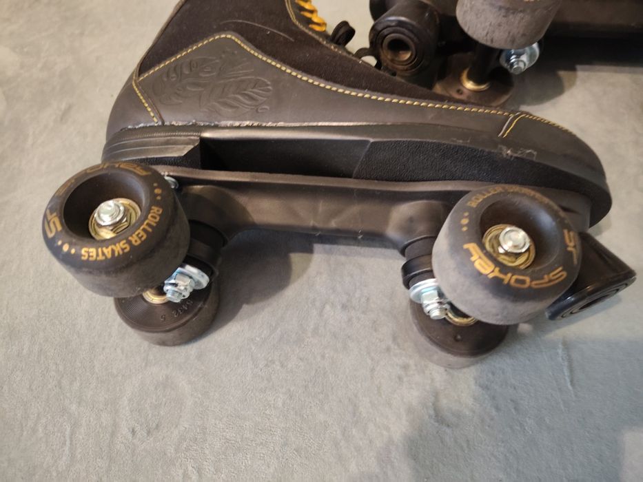 Wrotki rozmiar 40 Spokey plus ochraniacze