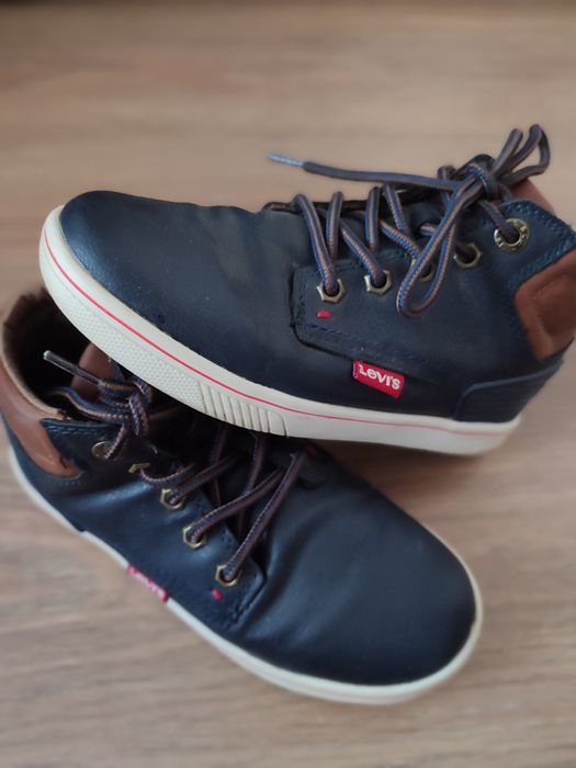 Черевики кросівки  Levis 30