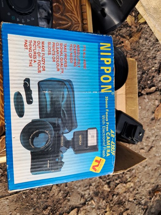 Два фотоаппарата старых времен