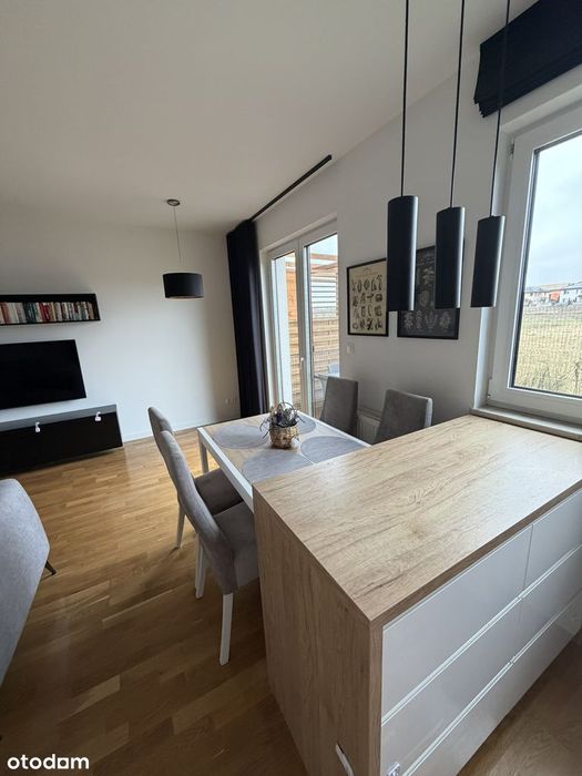 Nowoczesny dom 100 m² + ogród | 10 min pieszo do PKP | Bezpośrednio