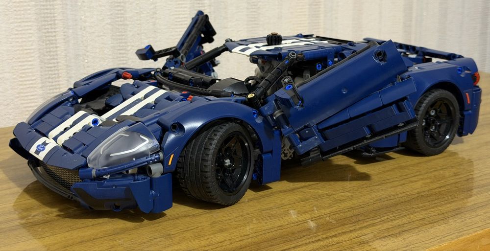 LEGO Technic Ford GT 2022 42154