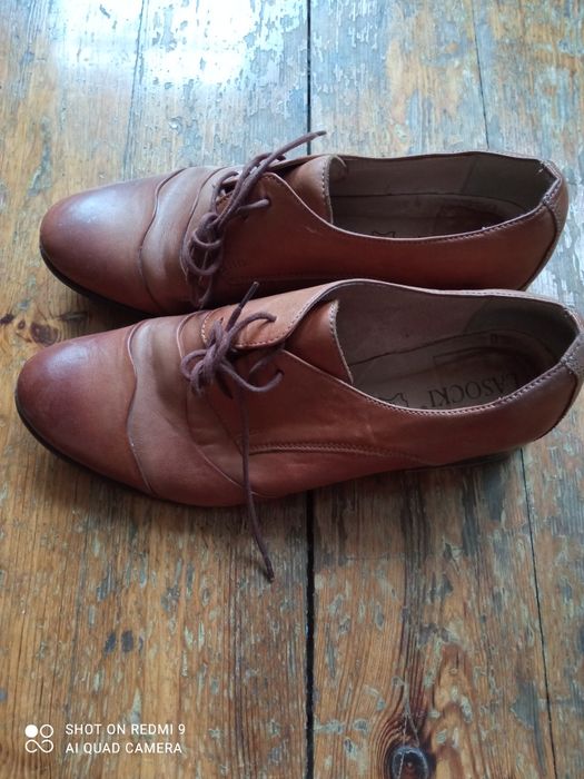 Półbuty damskie skórzane