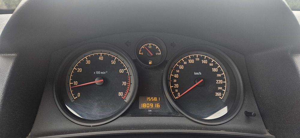 Opel astra H ( III)1.4 benzyna