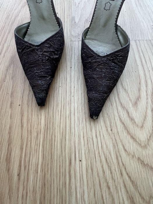 Sapato com tira no tornozelo, N.36