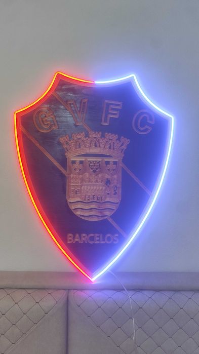 Quadros Decorativos LED Neon – Benfica / Sporting (Madeira Gravada)