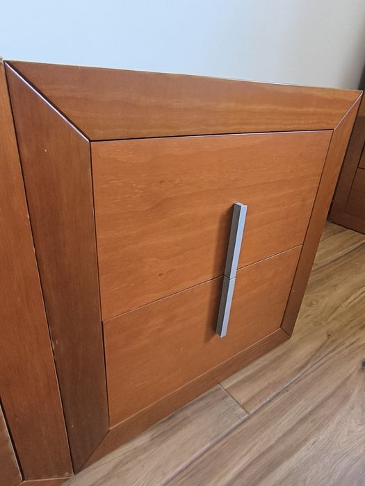 Conjunto 2 mesas de cabeceira