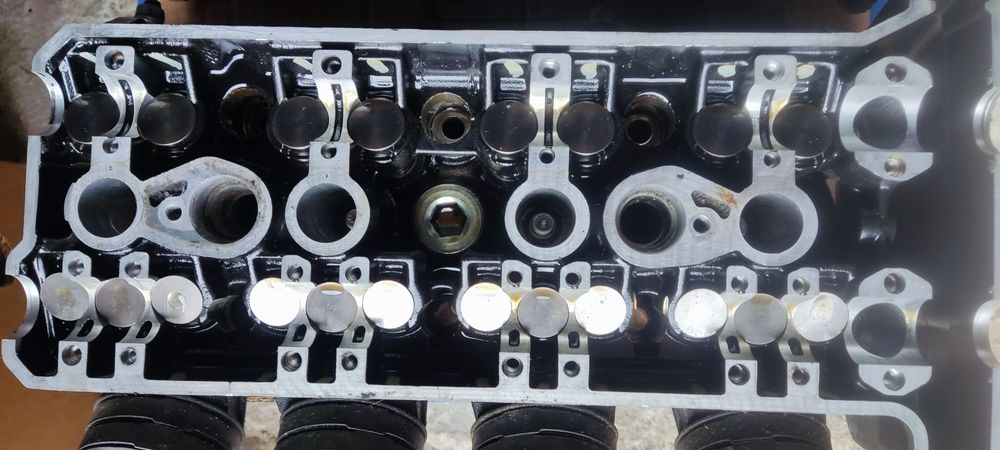 Yamaha r1 rn01 głowica wałki komplet