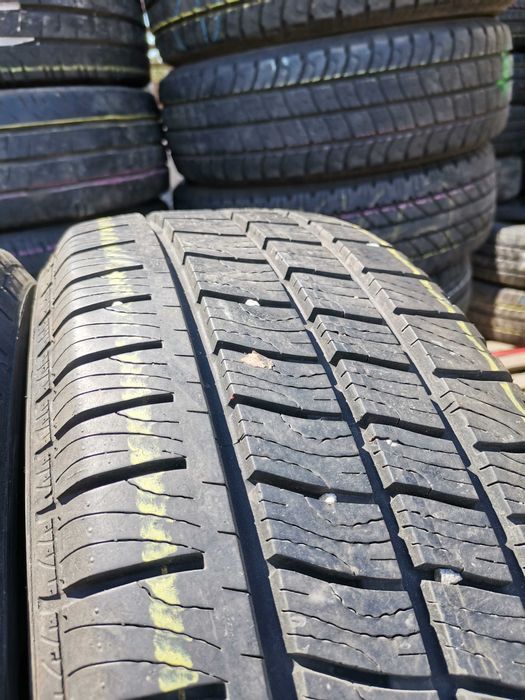 bus zima Goodyear 215/60/17C z 2019r 7.4mm 2szt zima