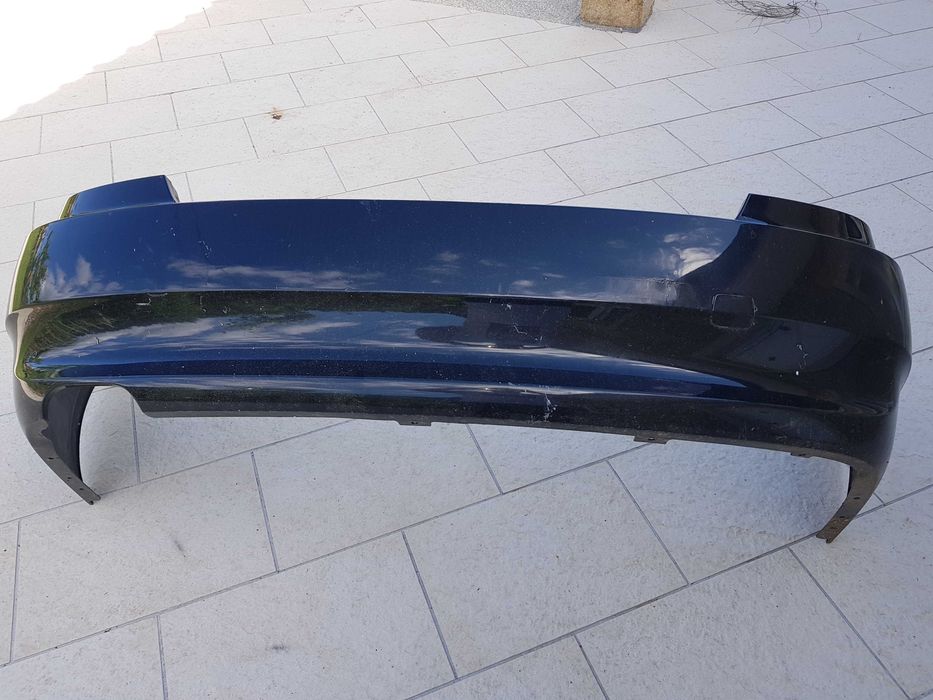 Pára-choques traseiro BMW 320 D coupé de 2008 original em bom estado.