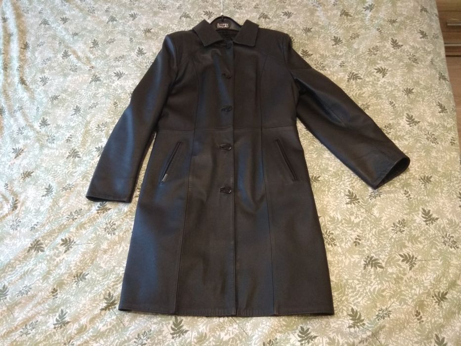 Skóra, elegancki płaszcz skórzany.