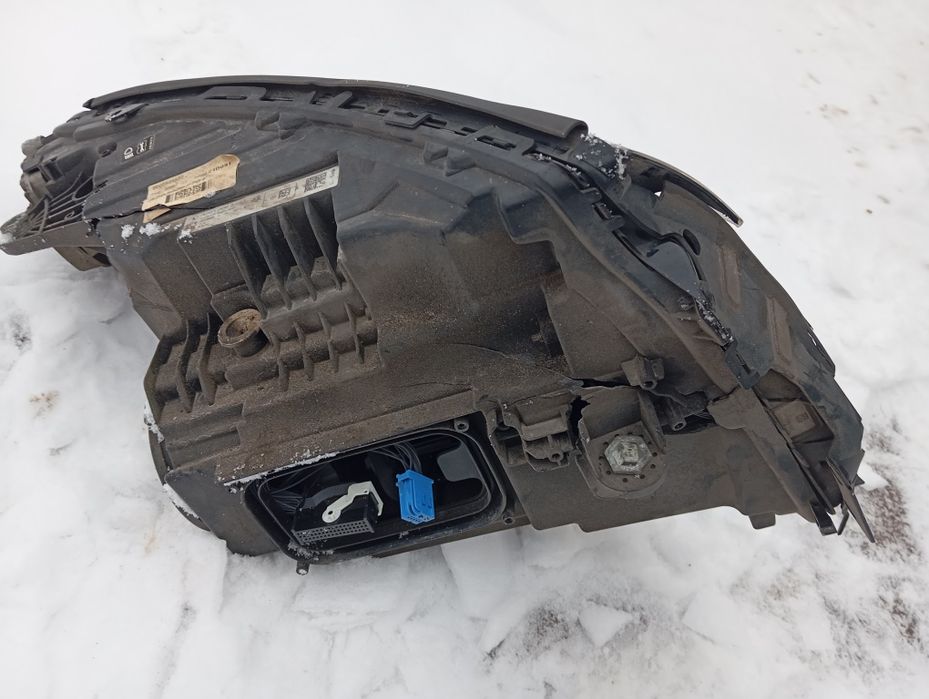 Продам ліву фару  на Мерседес EQC