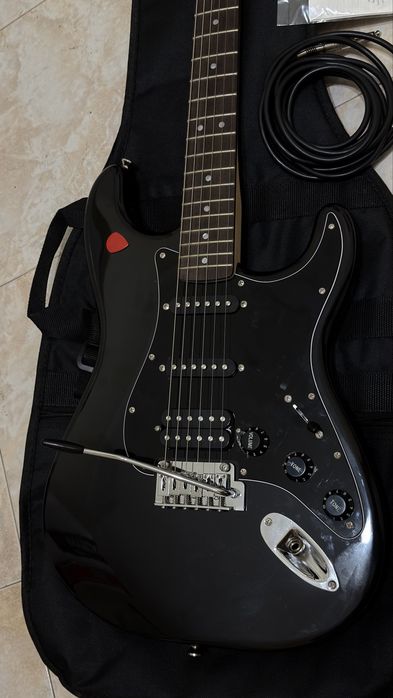 guitarra eletrica fender squier stratocaster