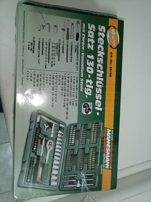 Caixa de ferramentas BRUDER MANNESMAN 130 PEÇAS
Caixa nova e de quali