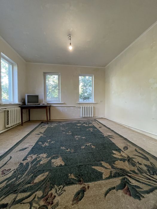 Продам частину будинку в тихому місті біля лісу на Сортировці