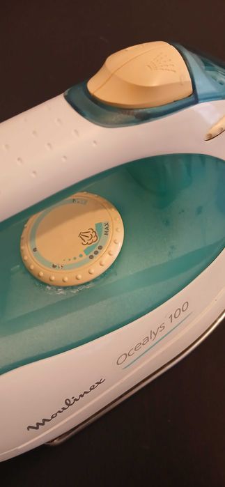 Ferro a vapor Moulinex Ocealys 100 BA1