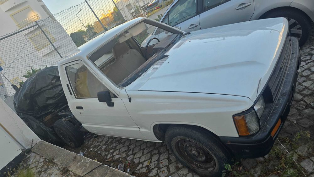 Toyota Hilux 2.4D (LN56) - Motor impecável