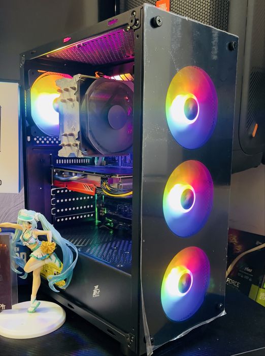 Игровой пк/PC/ i7 7700K/ RTX 2060 / 24 RAM / SSD+ HDD!