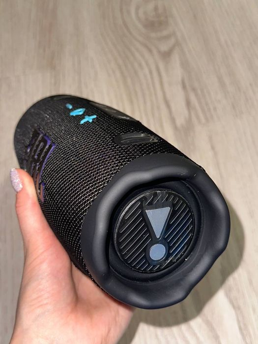 Портативна акустика JBL CHARGE 6