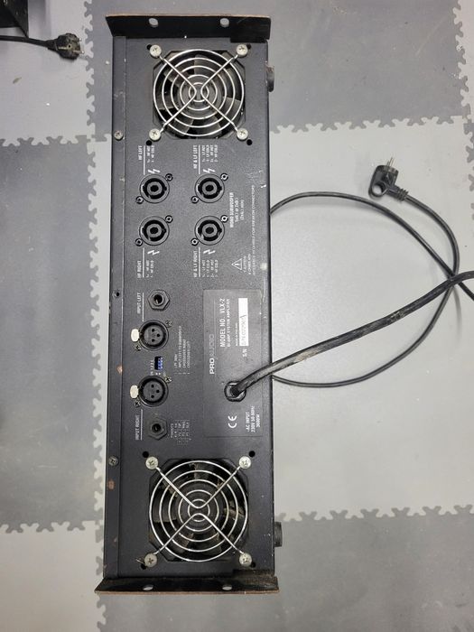 Końcowka mocy pro audio vlx-2 3 kanałowa