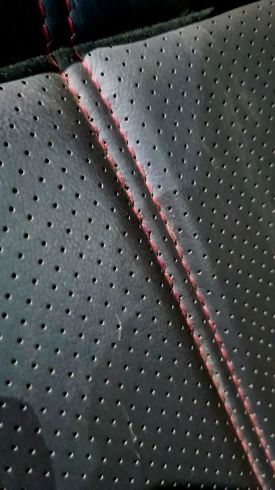 Задній шкіряний деван, задні шкіряні сидіння