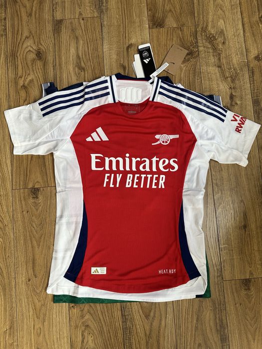 4 koszulki piłkarskie w wersjach meczowych (Saka, Son, Jesus, Leao)