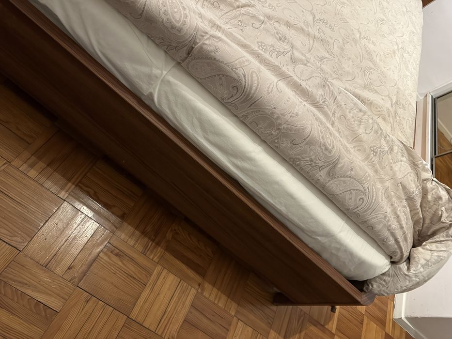 Cama de casal 160cm com estrado