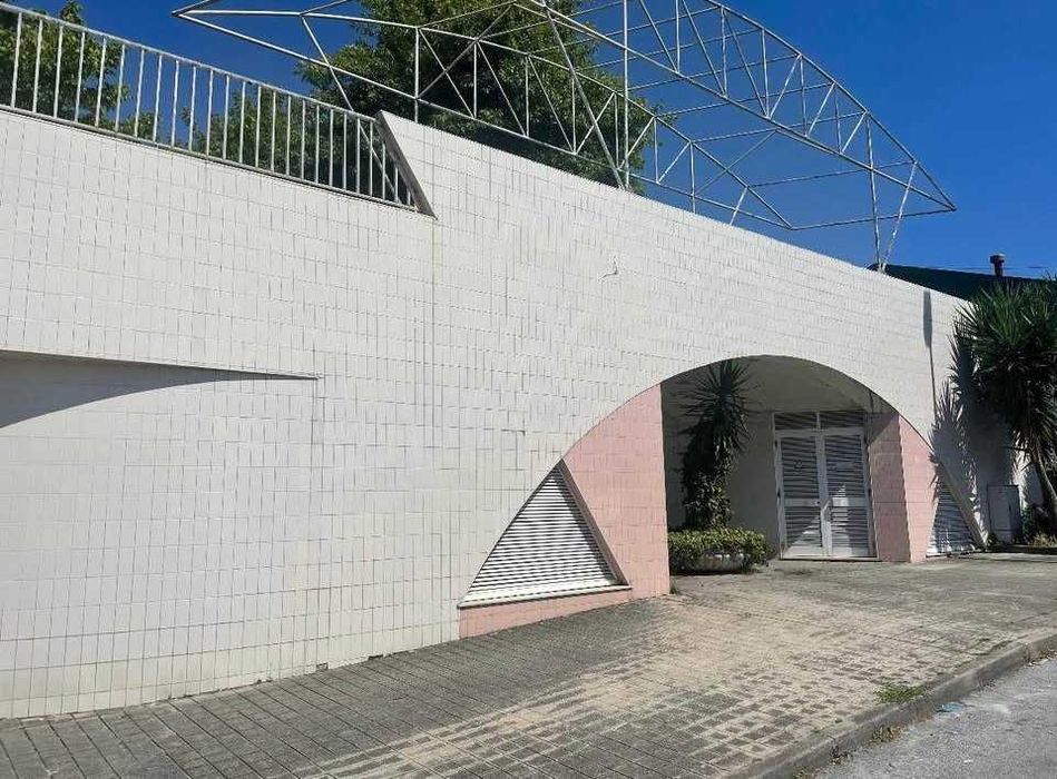 Lugar de Garagem em Rio Tinto