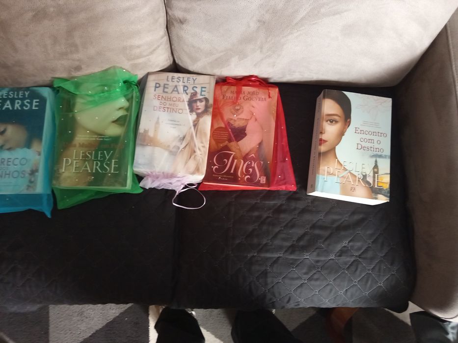 Livros de vários autores