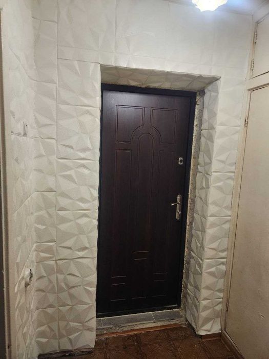 Продам 1- кімнатну квартиру  31 кв.м. по вул. Здолбунівська,1