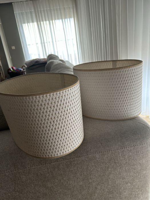 Dois abajur 30cmx22cm