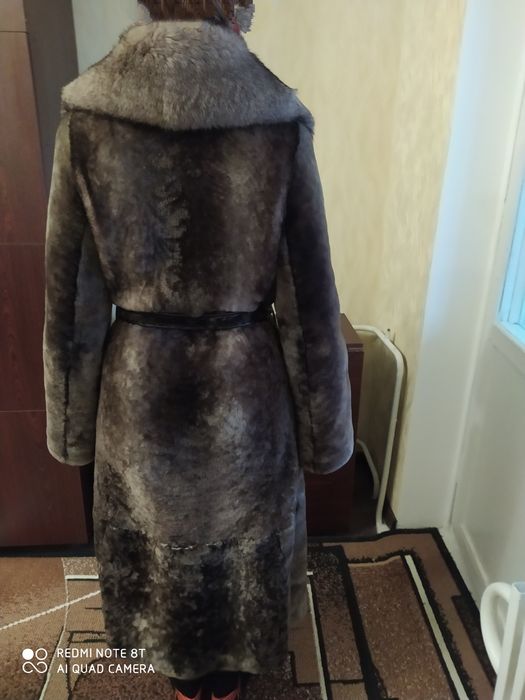 Продаю шубу из цигейки
