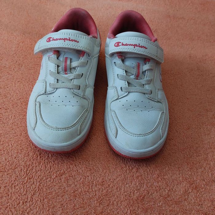 Кросівки для дівчинки