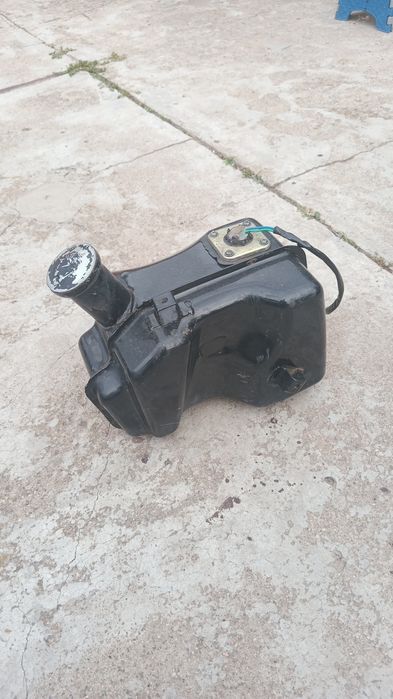 Бензобак на мопед