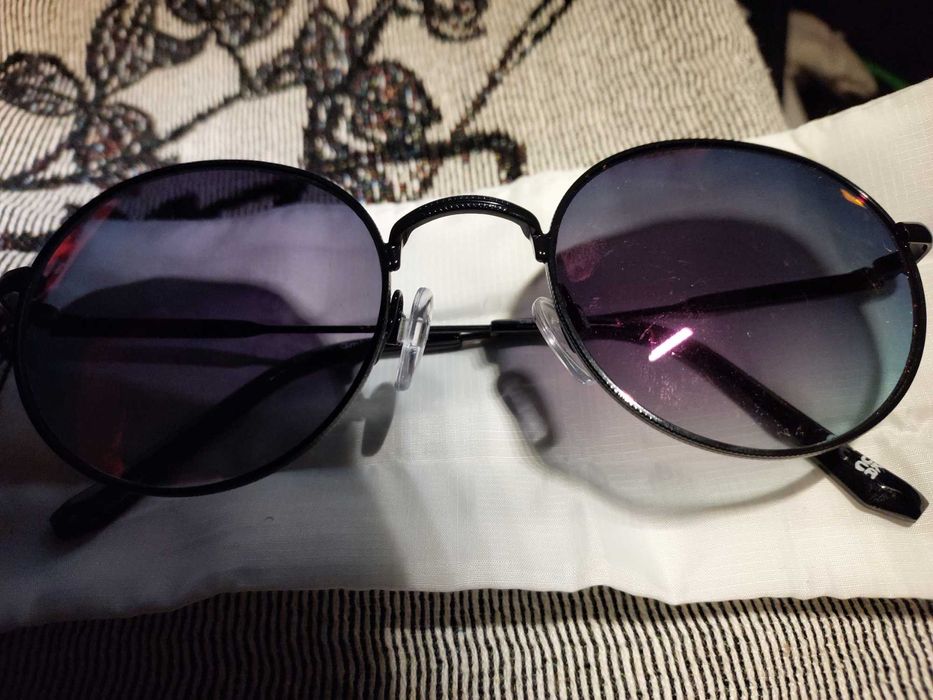 Saszetka na biodra + gratis okulary gradient Nowe
