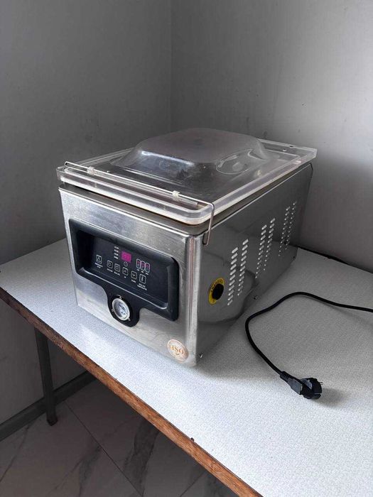 Вакуумний пакувальник камерний Hurakan HKN-VAC260, професійний