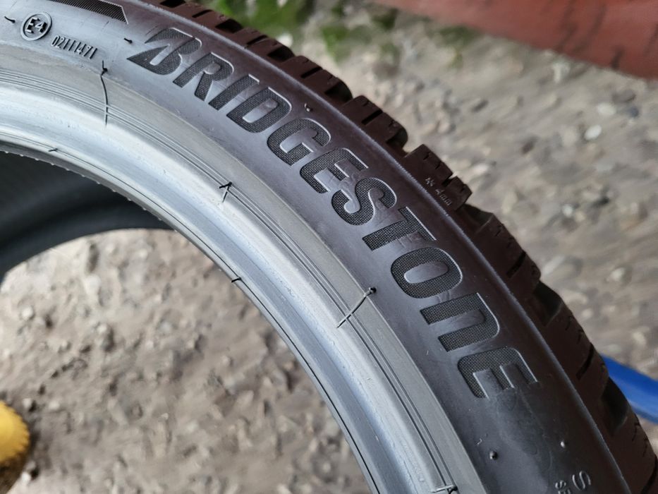 225/40/18 R18 Bridgestone Blizzak LM005 4шт ціна за 1шт шини