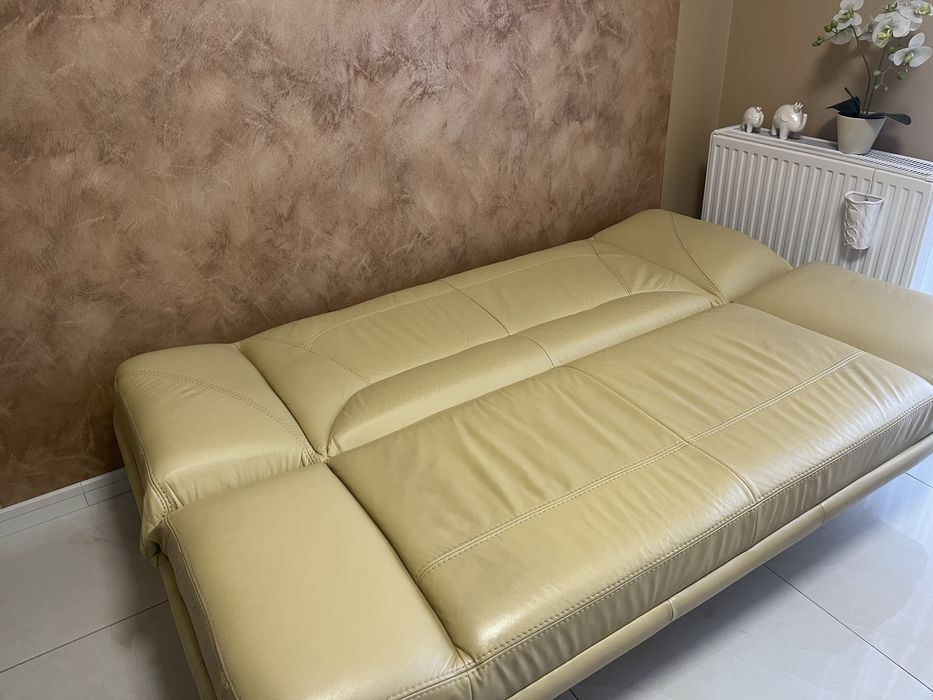 Kanapa +duża pufa 100%skóra  w. Super stanie