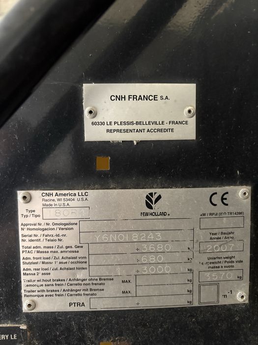 Prasa New Holland BR 750 A