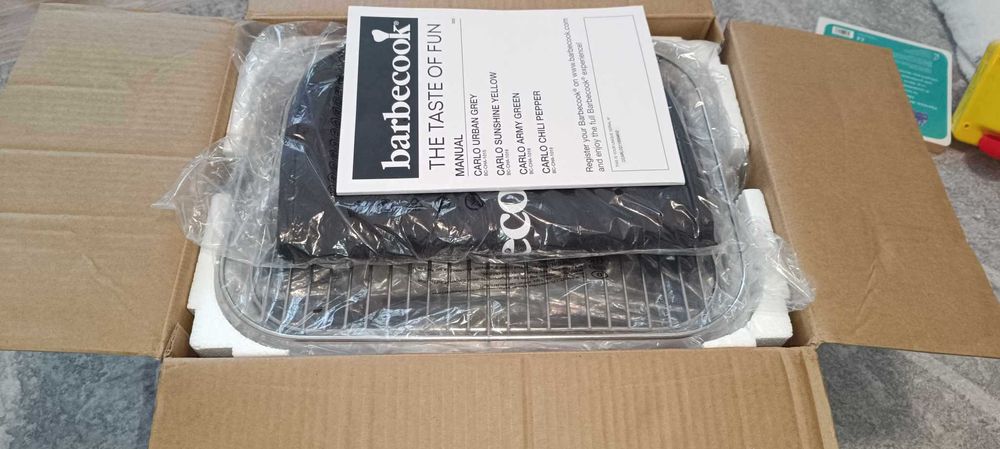 Carlo przenośny grill węglowy stołowy z wentylatorem i torbą