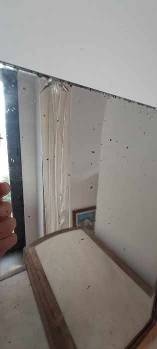 Móvel estilo art déco , aparador de madeira com espelho. Possui detalh