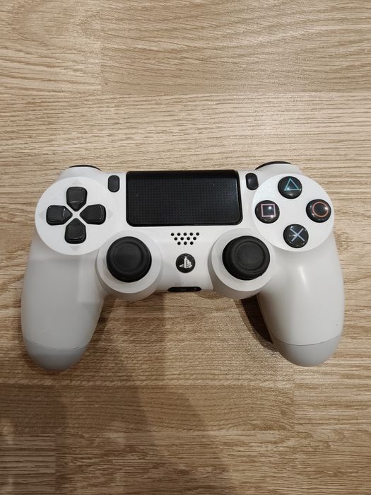 PlayStation 4 Pro Branca Desbloqueada Hen 9.00 C/Comando