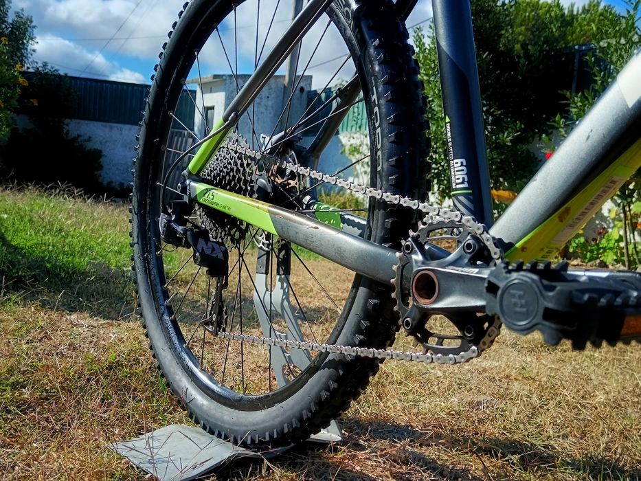 RockRider ST-900 - Bicicleta de BTT Todo o Terreno - XC - Tamanho M