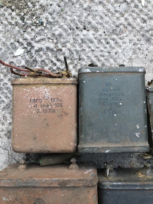 Лот старых электриковских деталей (патроны, розетки, выключатели)