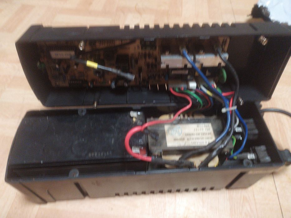 Істочник безперебійного живлення Powercom AC  FUSET 4 A 250V BNT-600A