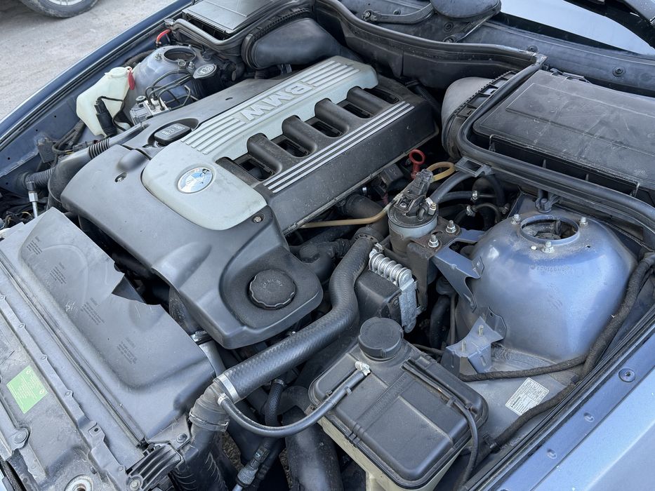 Продам BMW e39, 2.5 M57 , 2001 год