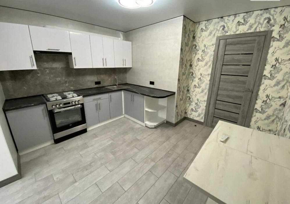 1 квартира вул.Запорізька Є ліжко та диван Новобудова