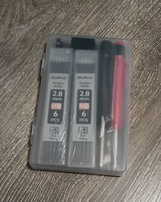 Столярний  цанговий олівец  NicPro 2.8mm, новий.