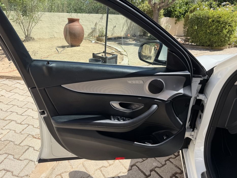 Mercedes E 220 carrinha 194cv caixa 9 — photo 5
