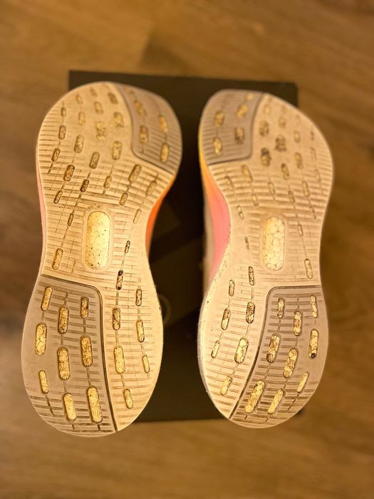 Чоловічі бігові кросівки Adidas PureBoost 5